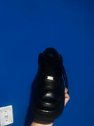 Vendo um air force 1 black original 