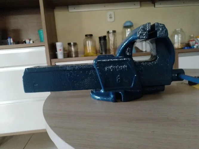 Torno de bancada manual