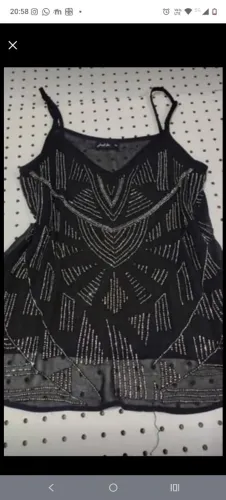 Blusinha regata de pedrarias perfeito estado