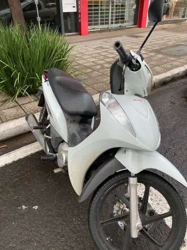 HONDA BIZ 125 EX 2015 - BRANCA