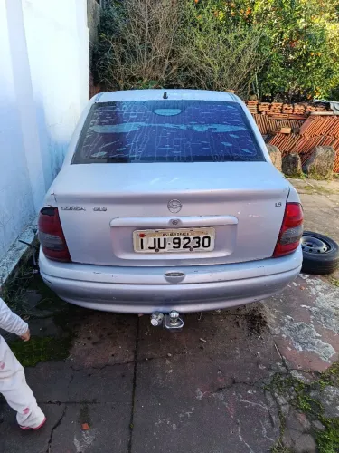 Chevrolet Corsa GLS 1.6 MPFI 5P 2001