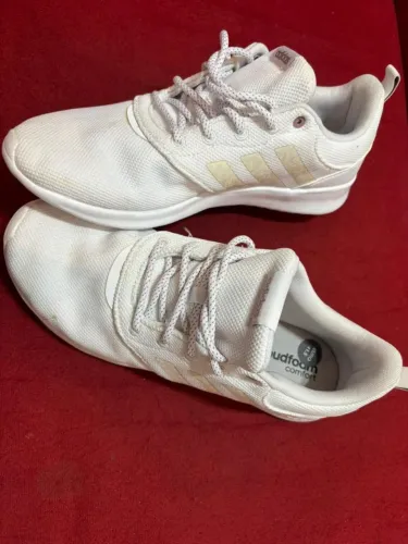 Tenis adidas