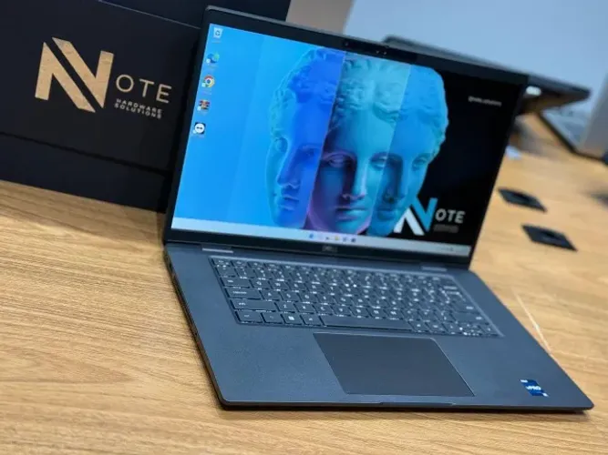 Notebook Dell Latitude UltraBook vPro i5 12th Gen 16GB RAM 512GB SSD Display FHD IPS Recon