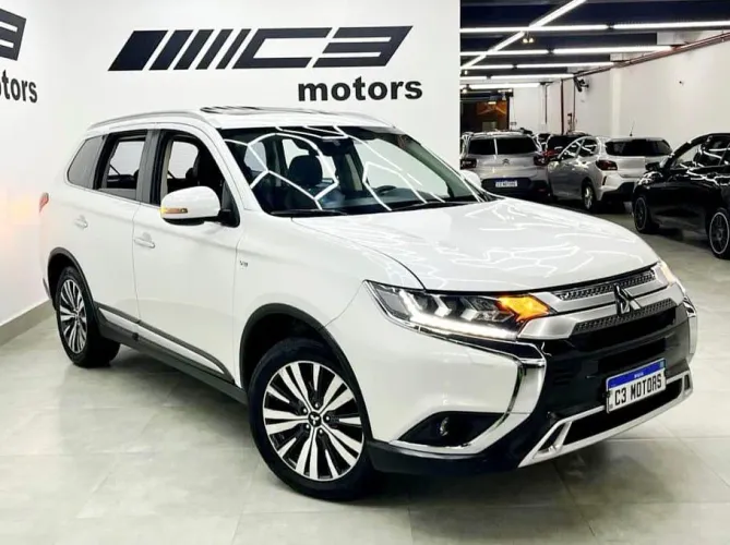Mitsubishi Outlander HPE-S 3.0 V6 4X4 5P Aut. 2022