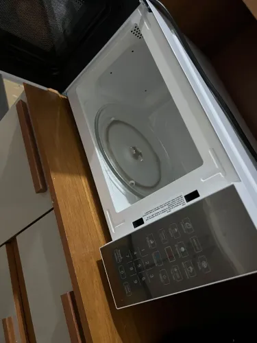 Microondas Philco, novo em perfeito estado com 10 dias de uso 