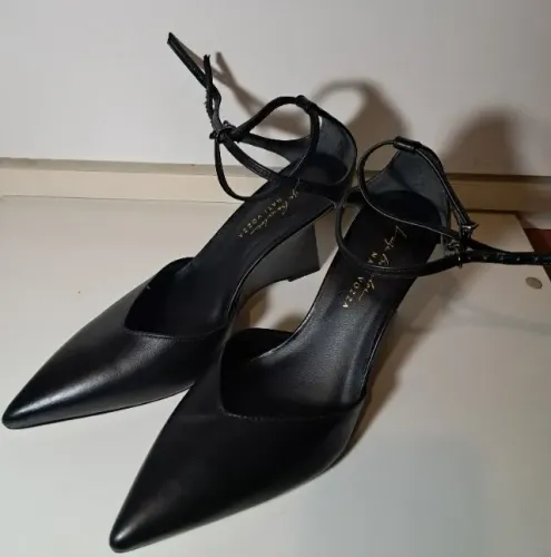 SCARPIN ANABELA PRETO LUIZA BARCELOS NATI VOZZA