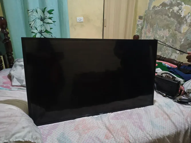 Smart TV LED 43 polegadas (usada)
