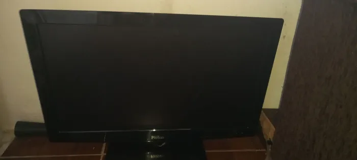 Monitor tv philco 24 polegadas.