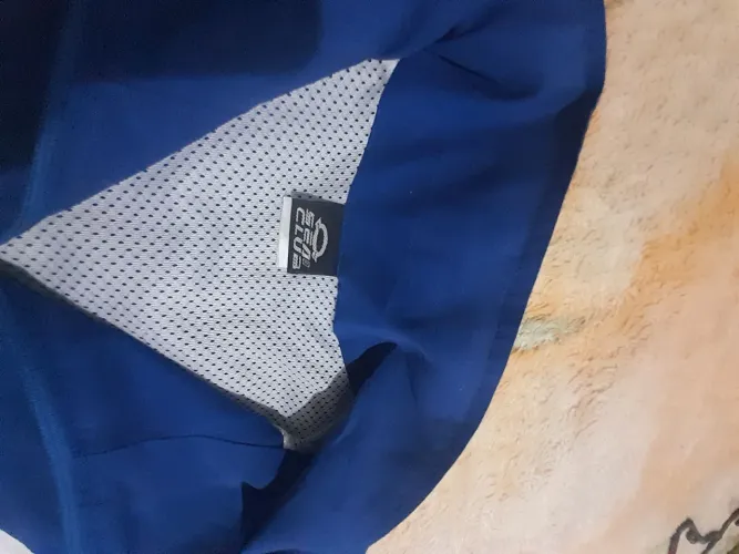 Blusa corta vendo
