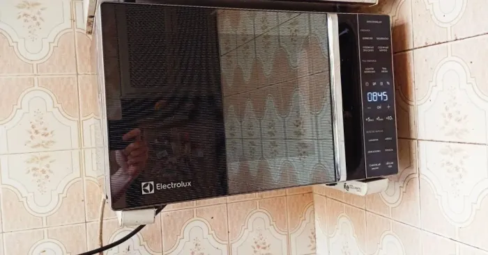 Micro-ondas Electrolux 23L 