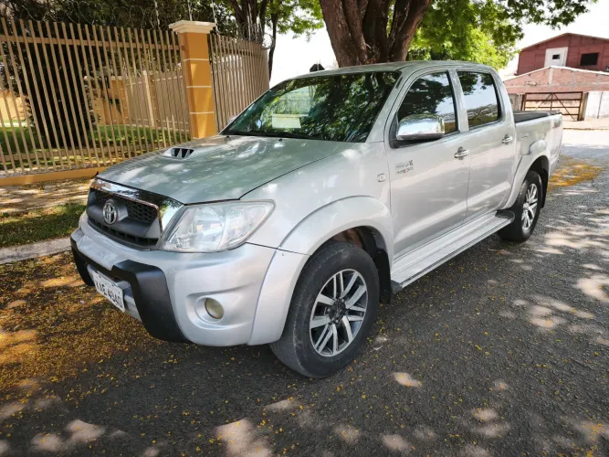 Toyota Hilux CD SRV D4-d 4X4 3.0 TDI Diesel AUT 2006