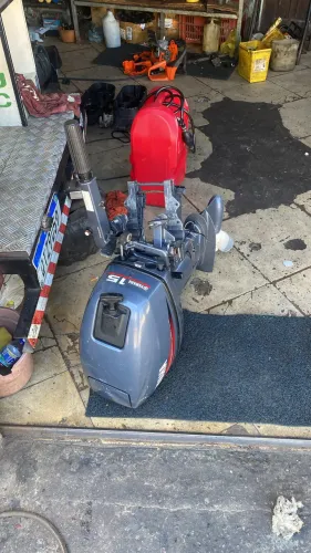 Motor yamaha 15hp funcionando em perfeito estado ano 2024