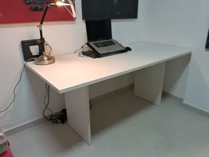 Mesa de Jantar NEAT da TOK&STOK Branca - 1,75m x 85cm