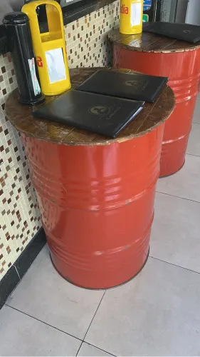 Tambor com suporte para guarda sol