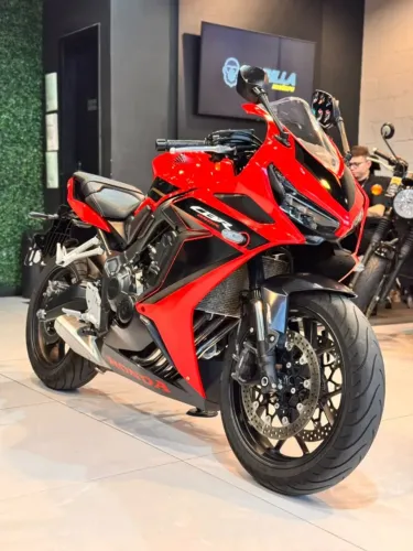 Honda CBR 650 R 2024