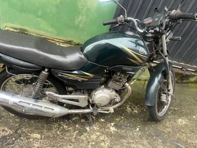 Vendo YBR ano 2006 partida elétrica