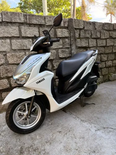 Yamaha Fluo 125 Hybrid Connected 2026 futuro quitação 