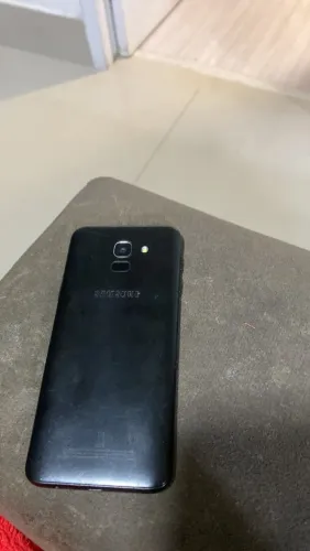 Smartphone Samsung J6