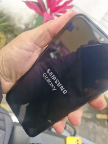 SAMSUNG A25