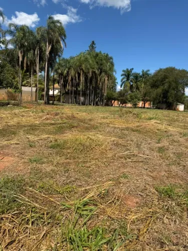 LOTE EM GOIANAPOLIS