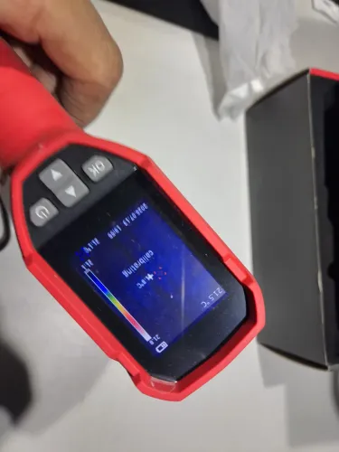 Câmera termografica UNI-T UTI120S nova, na embalagem.