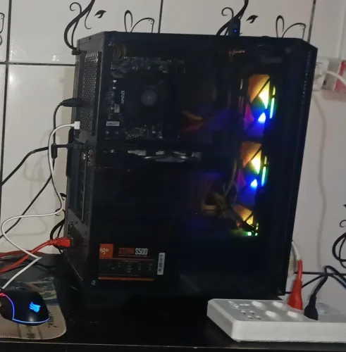 Pc ryzen 5 4600g RX580 8 de ram pc custo benefício.