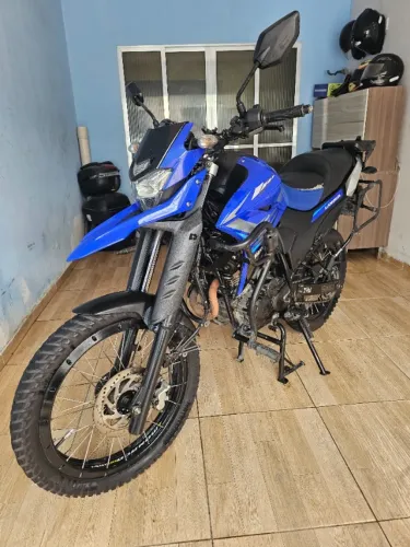 VENDO/TROCO XTZ LANDER 250 2022 NO MEU NOME, PRONTA PRA TRANSFERIR com MANUAL/CHAVE RESERV