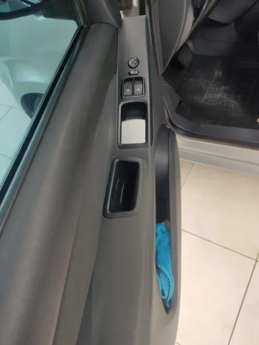 Fiat Idea Essence Dualogic 1.6 Flex 16V 5P 2012
