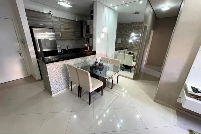 Apartamento para venda com 100,00m² com 3 dormitórios sendo 1 suíte com 2 vagas, no Condom