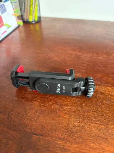 Suporte de Celular Ulanzi ST-06S com Clipe Rotativo