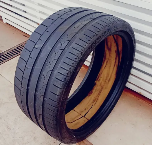 Pneu 275/30 aro 20 continental semi-novo