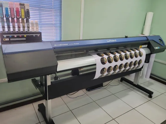 Impressora VS-640 com recorte