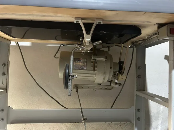 Máquina industrial de coluna.valor 2500,00