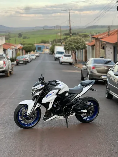 GSX-s 750 2020 (nova)
