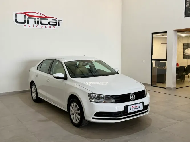 Volkswagen Jetta Trendline 1.4 TSI 16V 4P Aut. 2016