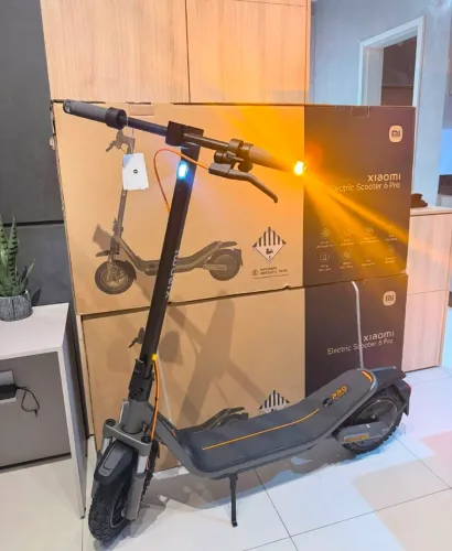 Patinete elétrico Xiaomi 6 PRO - NOVO/ SEM USO