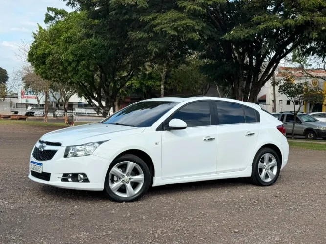 Chevrolet Cruze HB Sport LTZ 1.8 16V Flexp. 5P AUT 2014