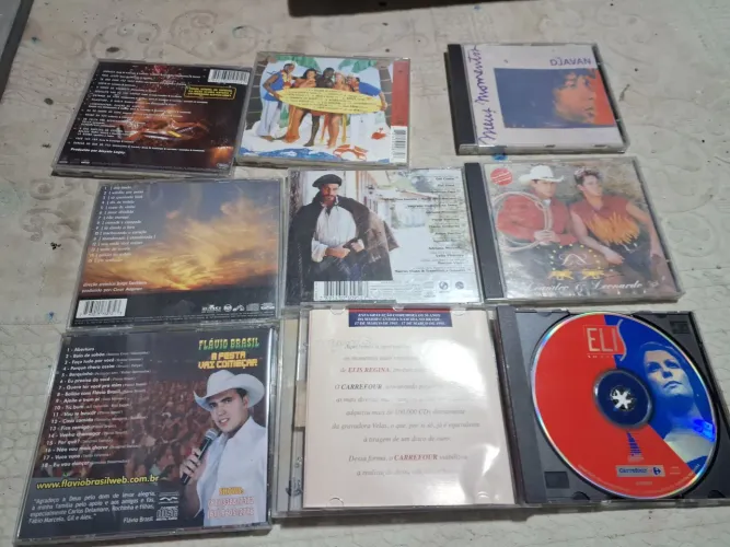 Cds vários títulos. Valor unitário