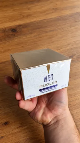 Creme corporal Mugler Alien Body Cream 200ml Original Lacrado