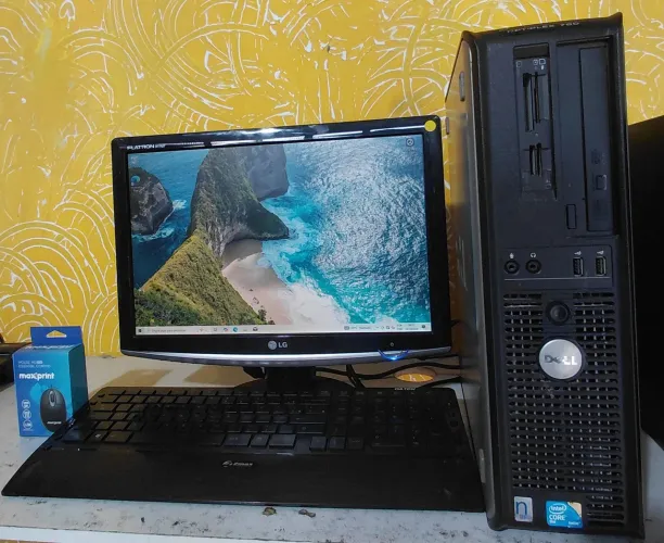 Computador completo com garantia por apenas R$380,00