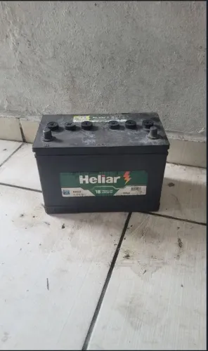 Bateria de 90 Amperes.