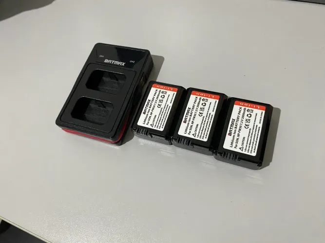 Kit carregador e 3 baterias Batmax NP-fw50 para Sony