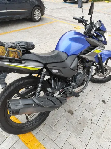 Moto fazer 150 está em ótimo estado !!