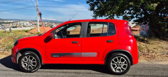Fiat Uno Sporting 1.4 EVO Fire Flex 8V 4P 2014