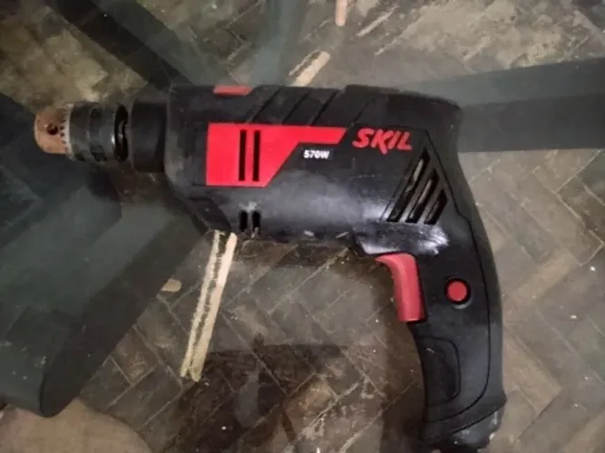 Furadeira de impacto skill modelo 6550 570w