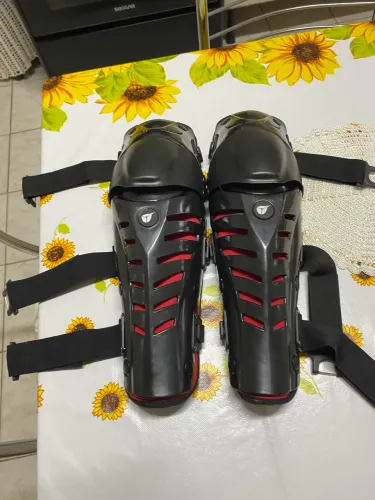 Protetor joelheira e canela para motociclismo 