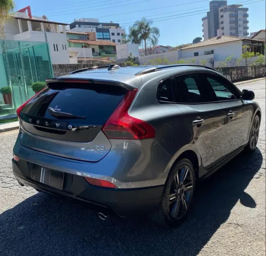 Volvo V40 T-5 Cross Country 2.0 AWD Aut. 2015