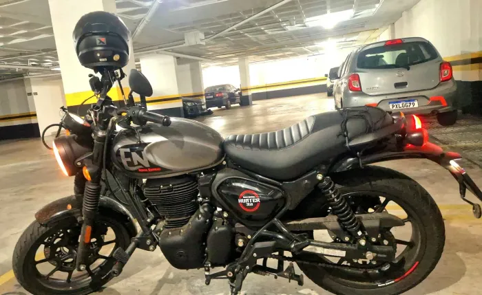 HUNTER 350 COM ACESSÓRIOS. NOVA!!!