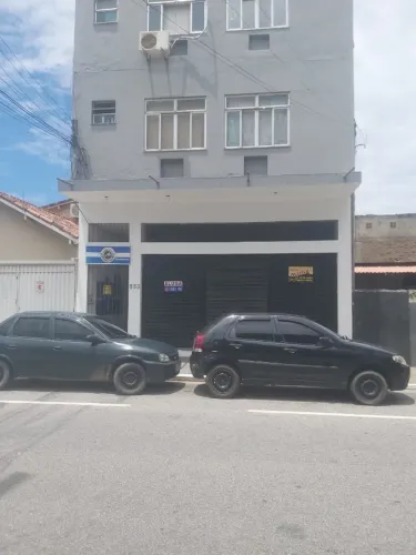 Loja no Centro com 100 2 para Locação