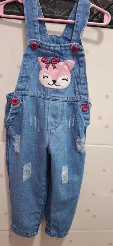 Macacão jeans tamanho M